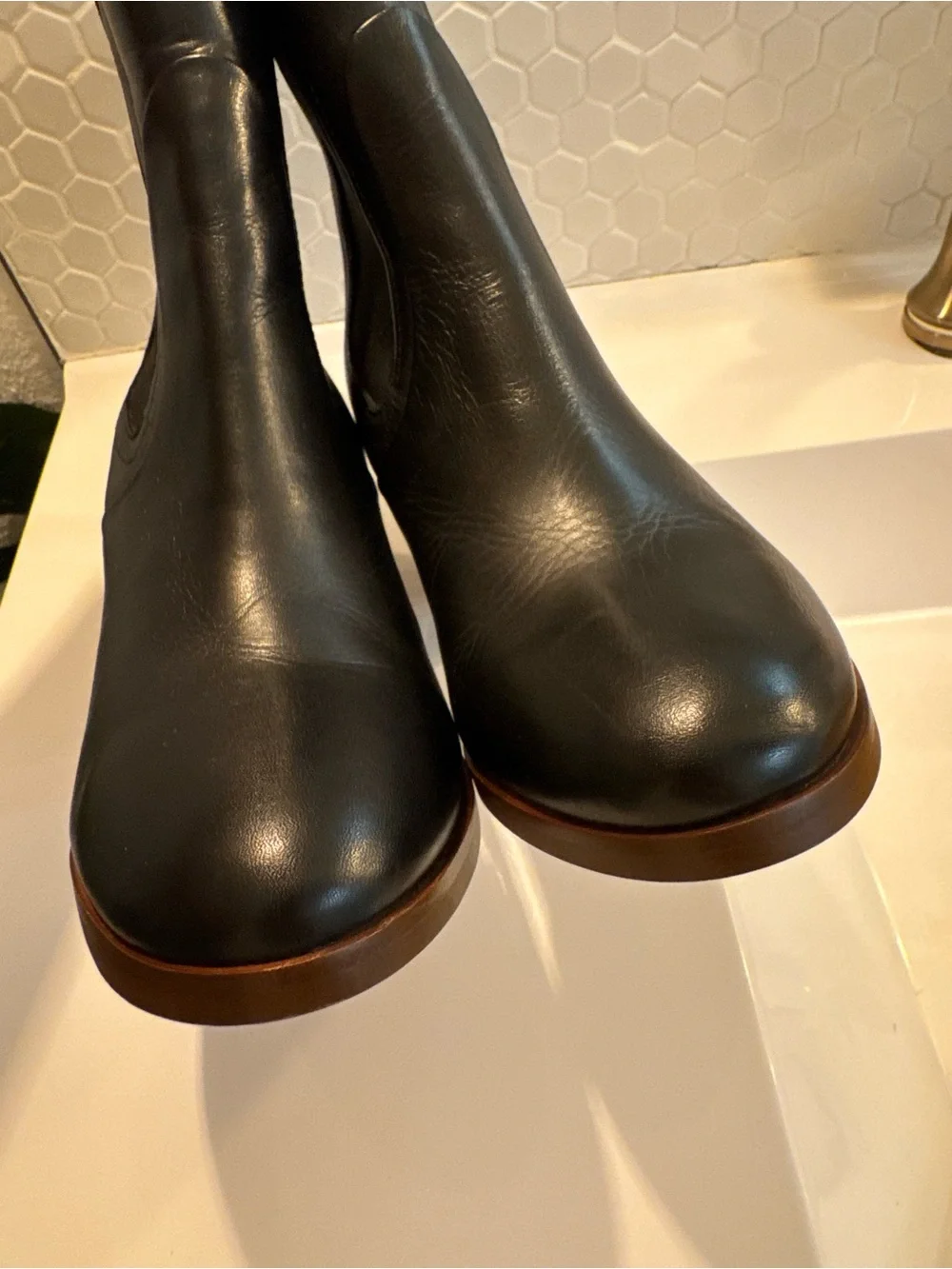 Ted Baker London Black Leather Chelsea Block Heel Ankle Boot Classic Timeless